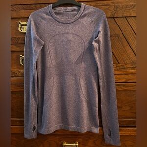 Lululemon Swiftly Tech Long Sleeve Crew Neck size 4 EUC Heather Purplish Blue